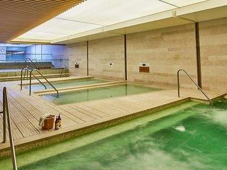 The Classic 500 Pentaz Executive Residence