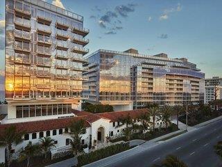 Four Seasons Hotel The Surf Club 1