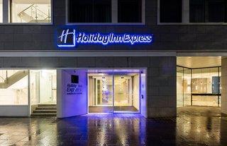 7 Tage ÜF & Flug ab 865 Euro