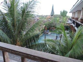 Batu Empug Cottages