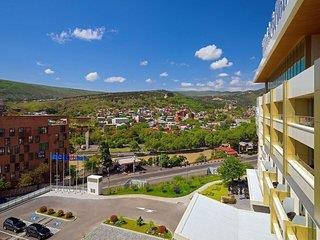 THB_999_H21895