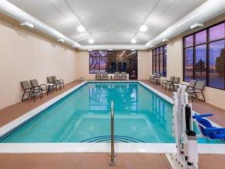 Hampton Inn Denver International Airport 