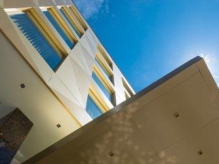 14 Tage ÜF & Flug ab 1774 Euro