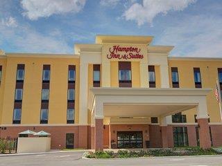 Hampton Inn & Suites Tampa Busch Gardens Area 1