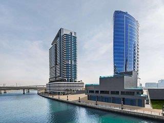 Radisson Blu Hotel, Dubai Canal View