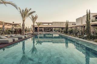 Theros All Suite Hotel