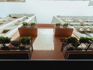 THB_999_H248971