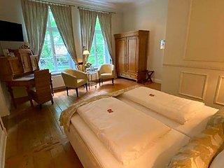 THB_999_H265824
