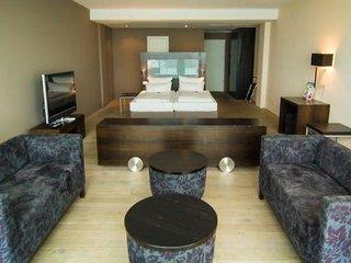 THB_999_H265990