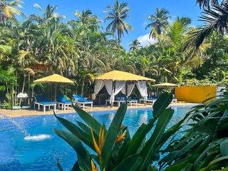 Justa Morjim Beach Resort And Spa