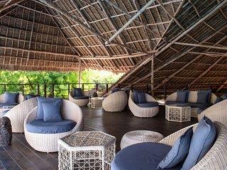 Blue Moon Resort