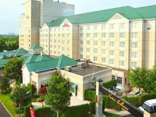Hilton Garden Inn New York/Staten Island 3*