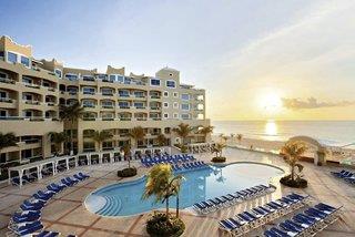 Wyndham Alltra Cancun All Inclusive Resort