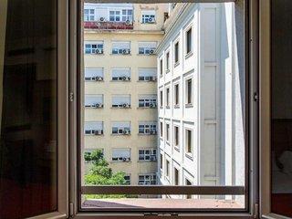 THB_999_H61763