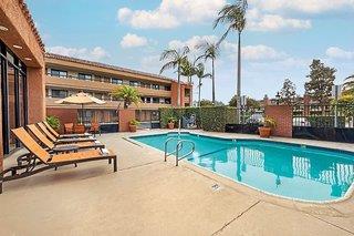 Best Western Plus Redondo Beach Inn 3*