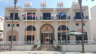 New York Plaza Hotel Apartments