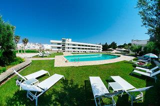 Vittoria Resort Pool & Spa