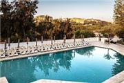 Urban Valley Resort & Spa